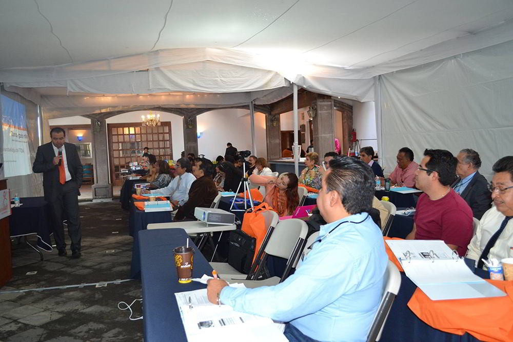 Capacitación a médicos